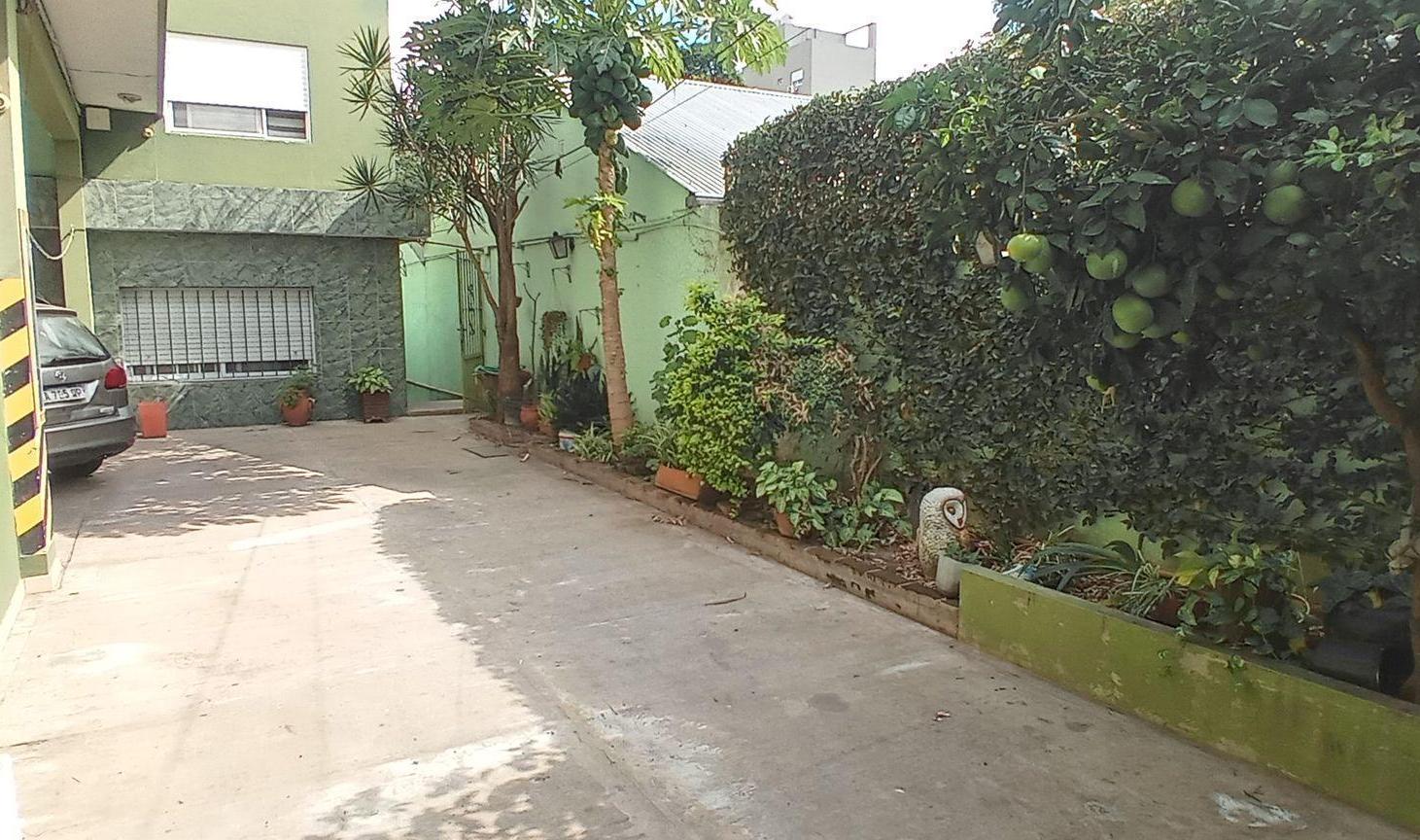Foto de VENTA DE EDIFICIO EN BLOQUE MORON OPORTUNIDAD, imagen 1