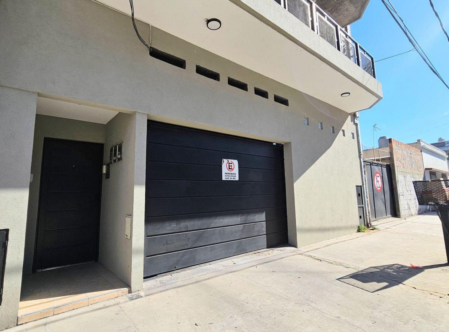 Foto de VENTA PH 4 AMBIENTES RAMOS MEJIA PATIO Y COCHERA, imagen 4