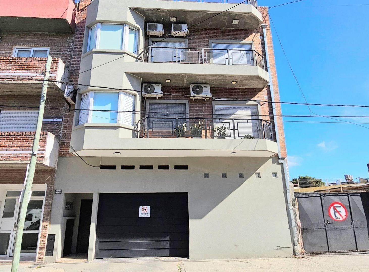 Foto de VENTA PH 4 AMBIENTES RAMOS MEJIA PATIO Y COCHERA, imagen 3