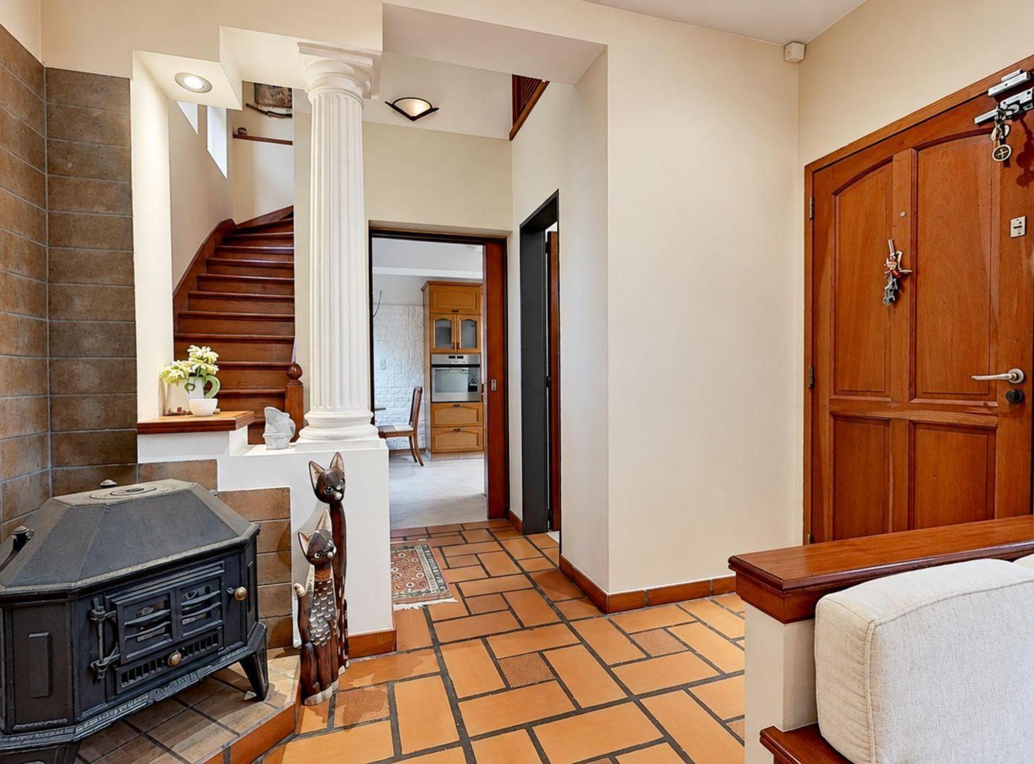 Foto de VENTA CASA 5 AMB LINIERS UBICACION QUINCHO TERRAZA, imagen 1