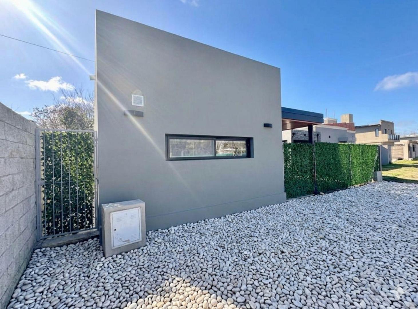 Foto de VENTA CASA 2 AMBIENTES CAÑUELAS QUINCHO PILETA JAR, imagen 2