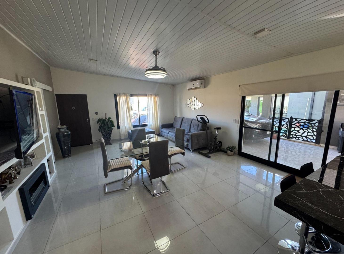 Foto de VENTA CASA 2 AMBIENTES CAÑUELAS IMPECABLE, imagen 3