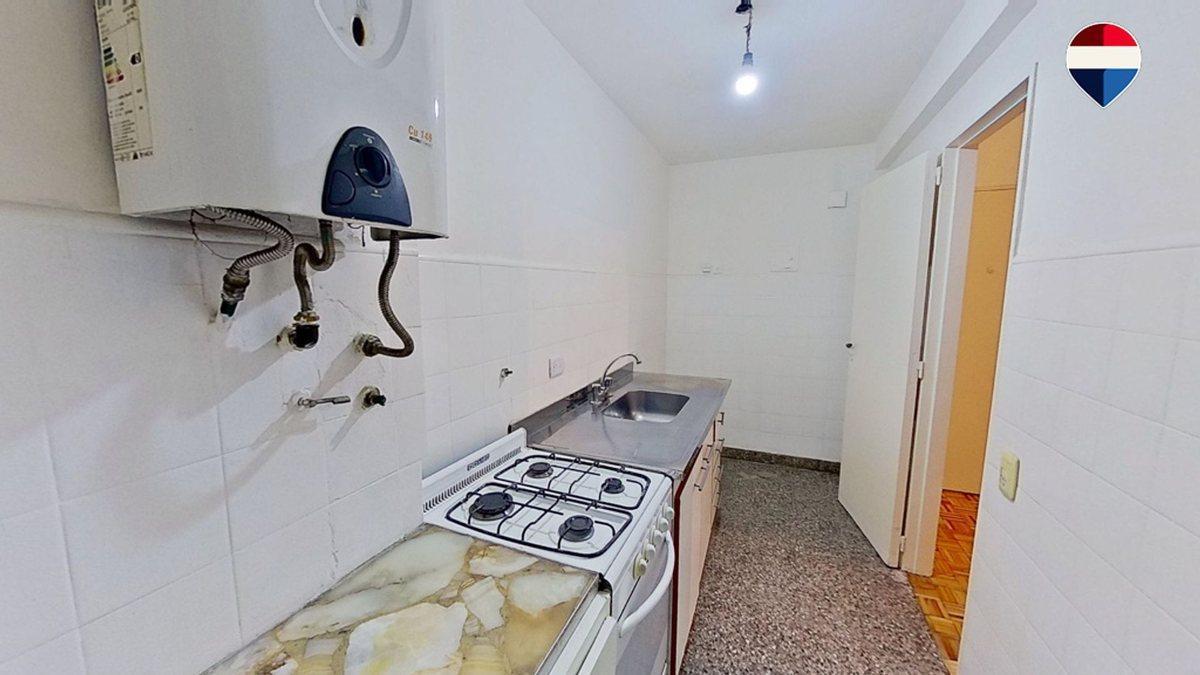 Foto de VENTA DEPTO 2 AMB LINIERS PATIO BAJAS EXPENSAS, imagen 4