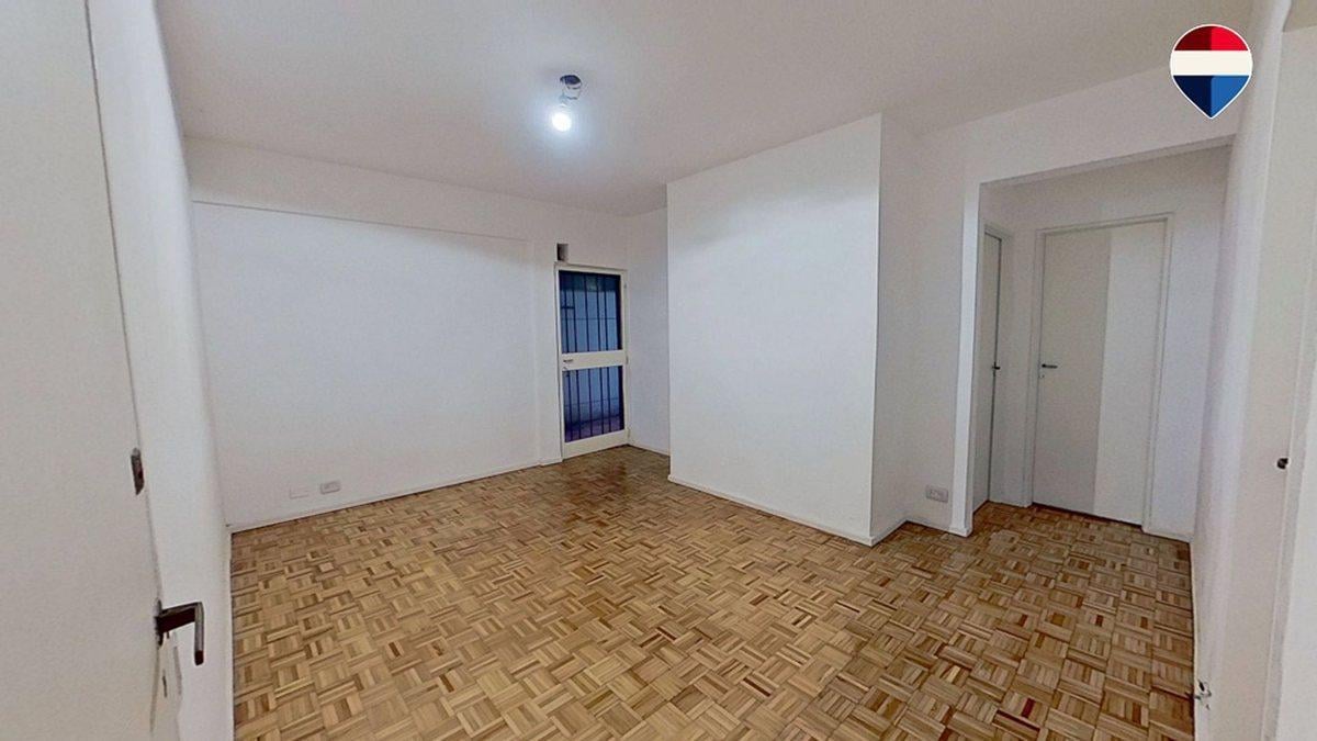 Foto de VENTA DEPTO 2 AMB LINIERS PATIO BAJAS EXPENSAS, imagen 2