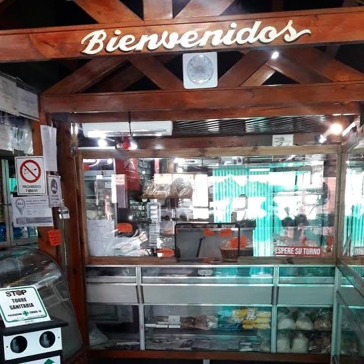 Panaderia Instalada con Deptos. 1 y 3 Amb. 5