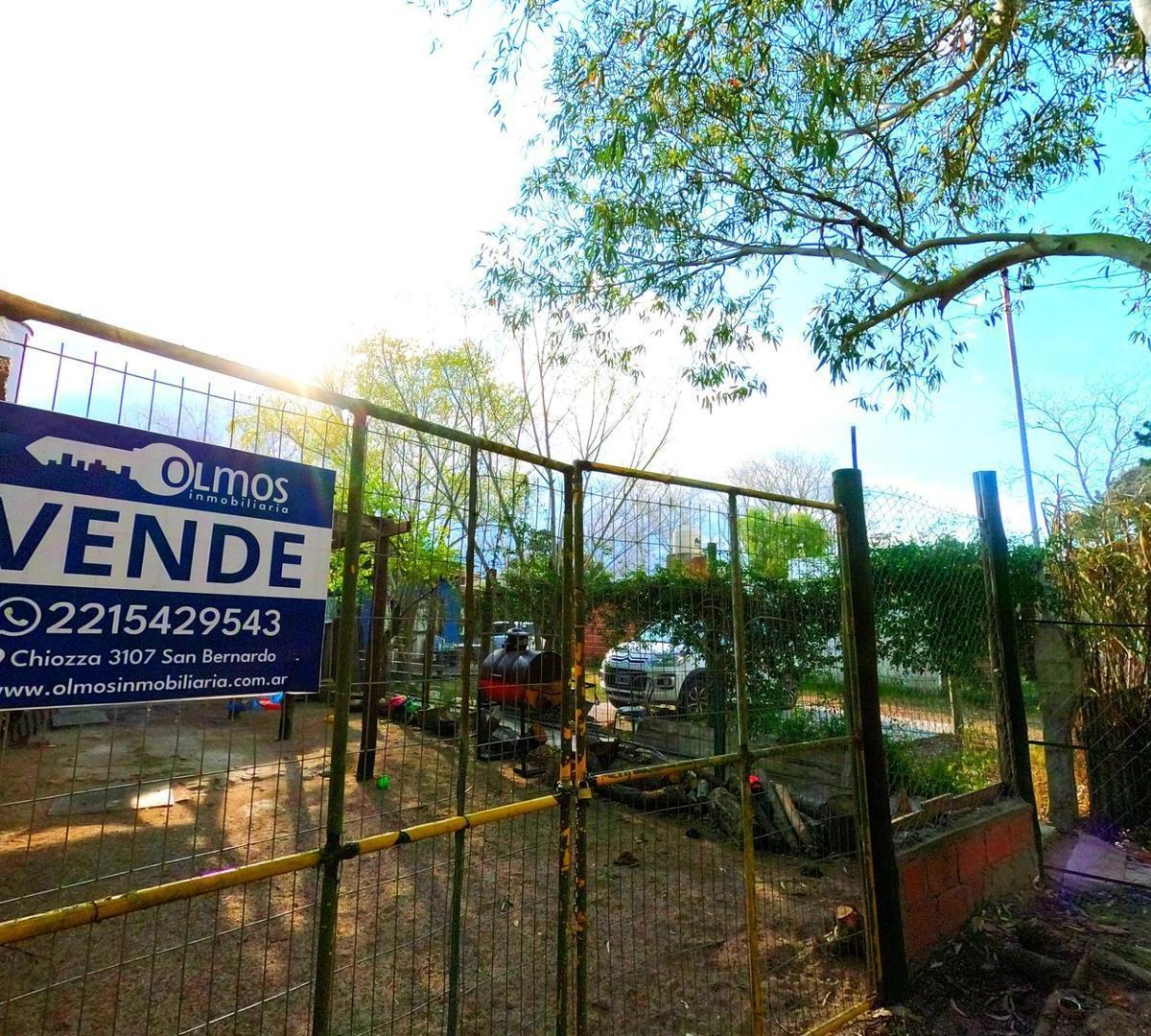 2 Casas en Terreno de 10 X 40 1
