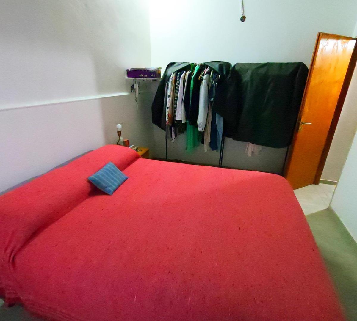 2 Casas en Terreno de 10 X 40 3