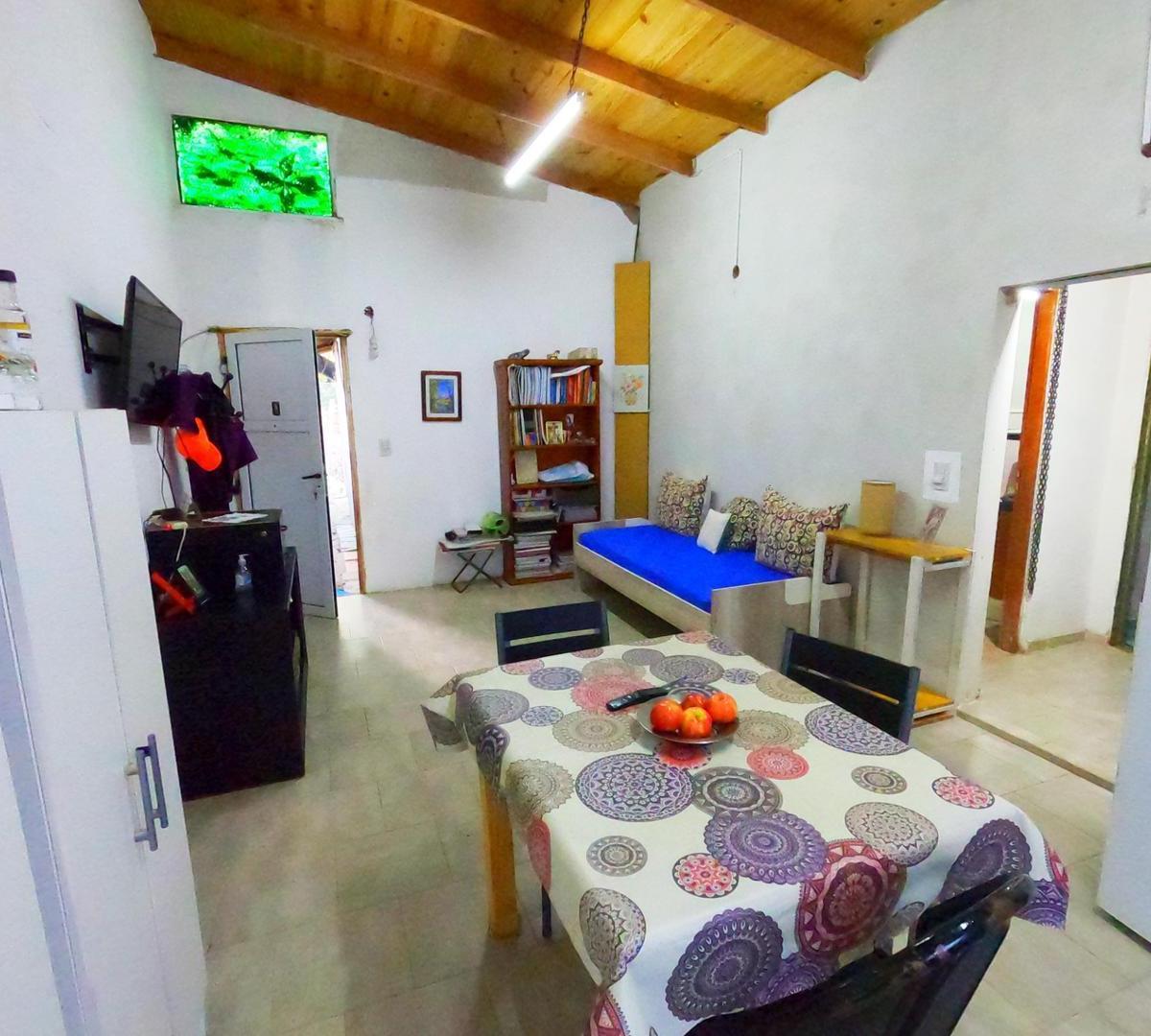 2 Casas en Terreno de 10 X 40 4