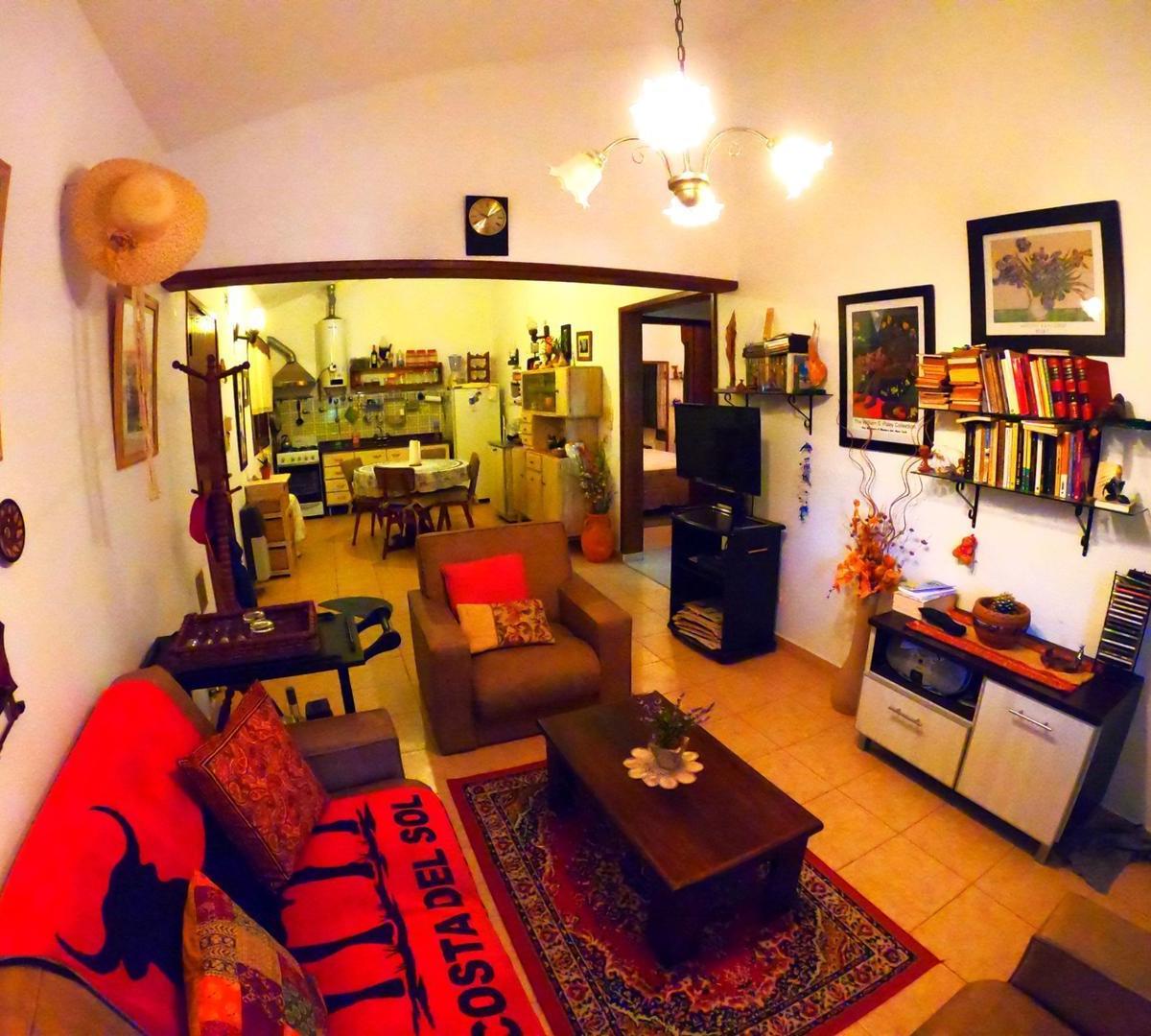Chalet en Lote de 240 m, Esquina, Gas Natural 2