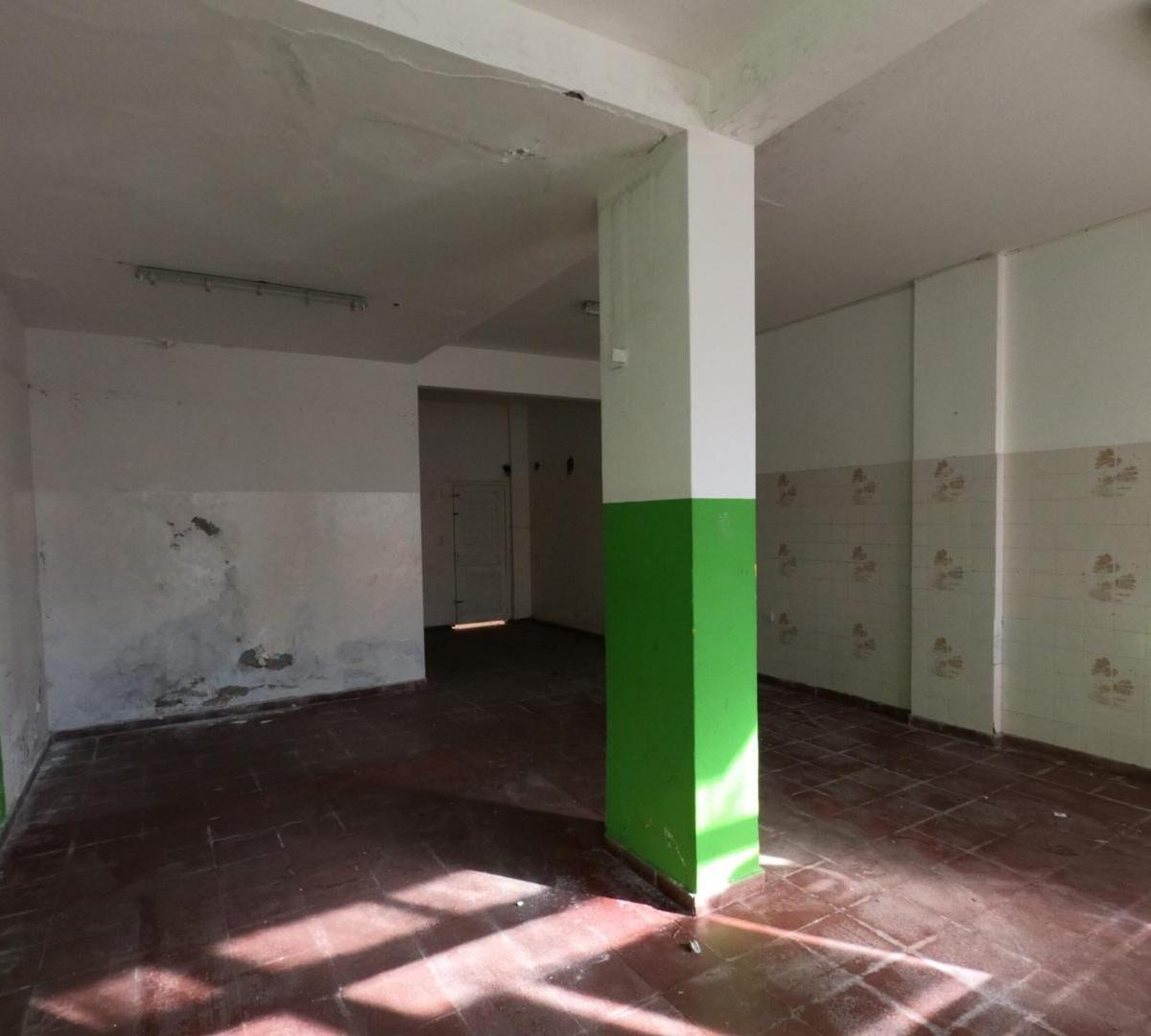 5.50 X 10, Frente a Calle Chiozza, Debajo de Edificio 3