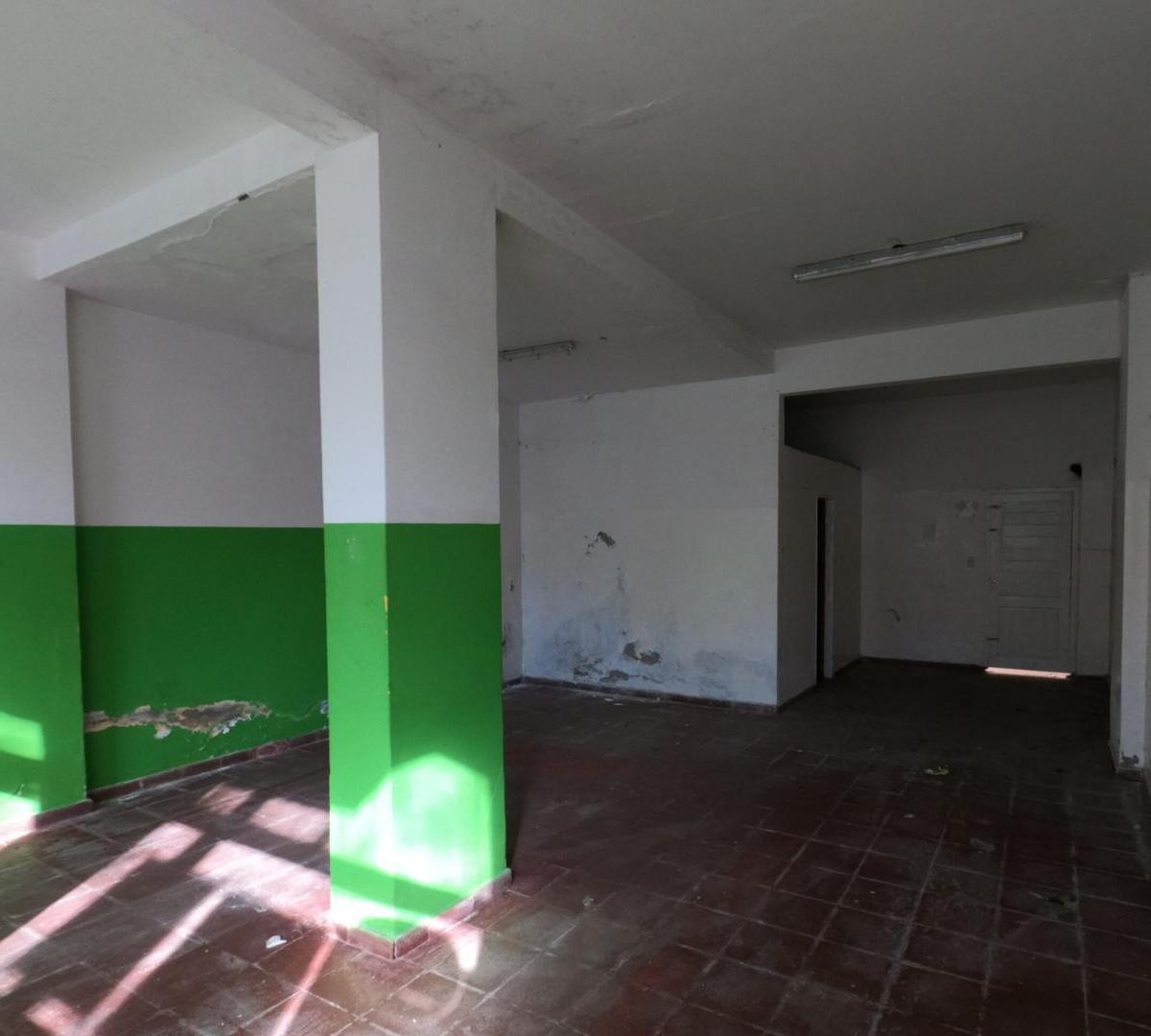 5.50 X 10, Frente a Calle Chiozza, Debajo de Edificio 4