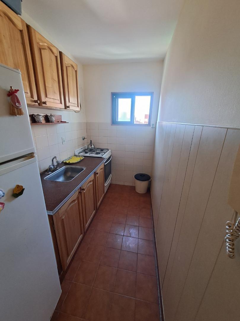 2 Amb. y Medio, Semipiso Luminoso y Funcional en Chiozza, 38 2