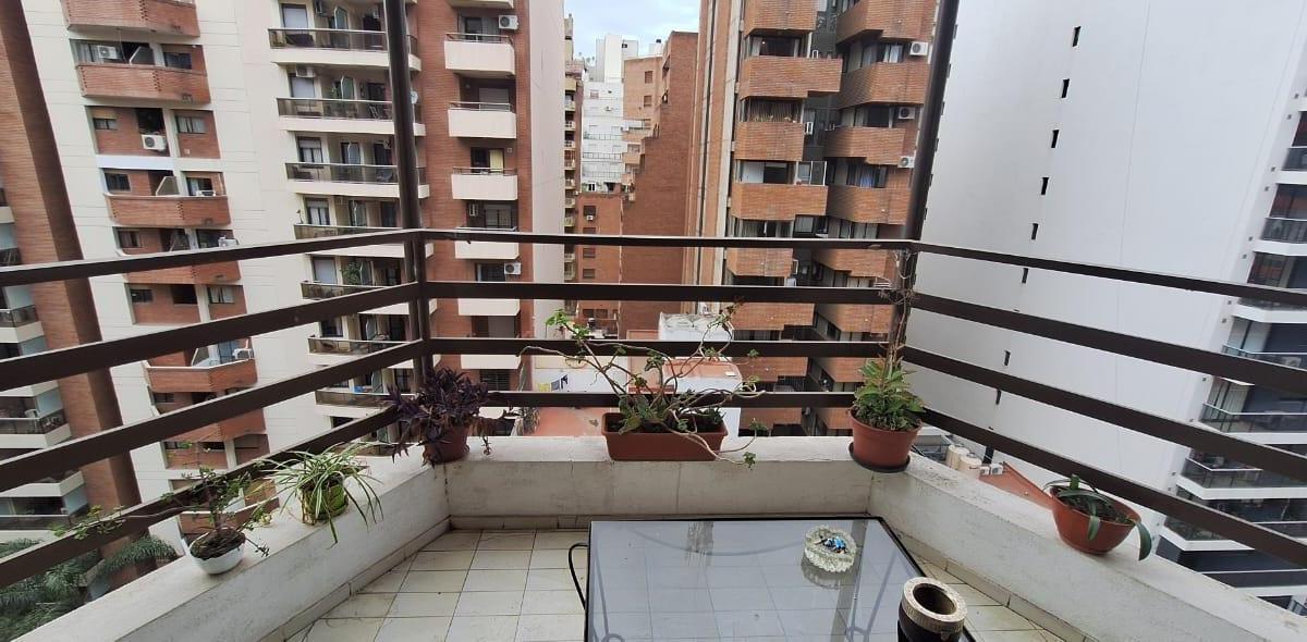 Departamento en Venta de 2 Dorm. con Cochera en Nueva Córdoba 1