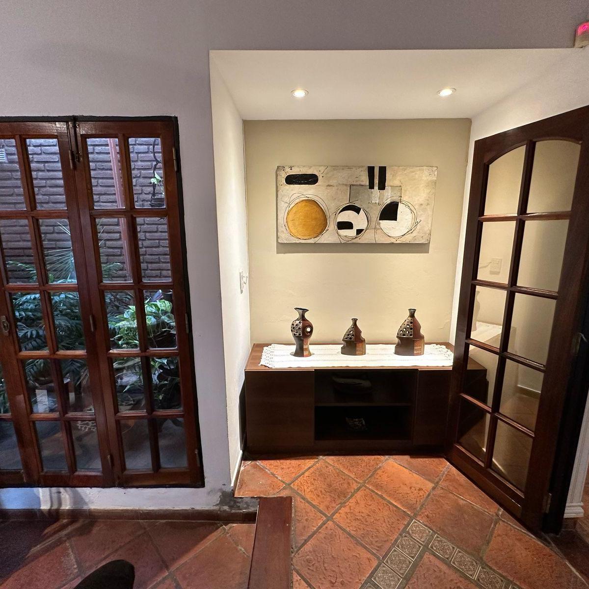 Venta Casa en B° Santa Cecilia - 3 Dorm. C/ Pileta 3
