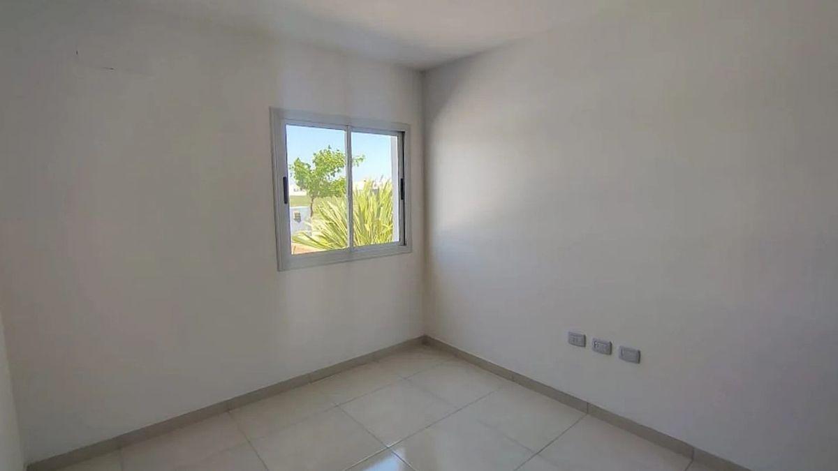 Foto de VENTA DUPLEX EN DOCTA AVENIDA - 2 DORMITORIOS, EN POZO, imagen 3
