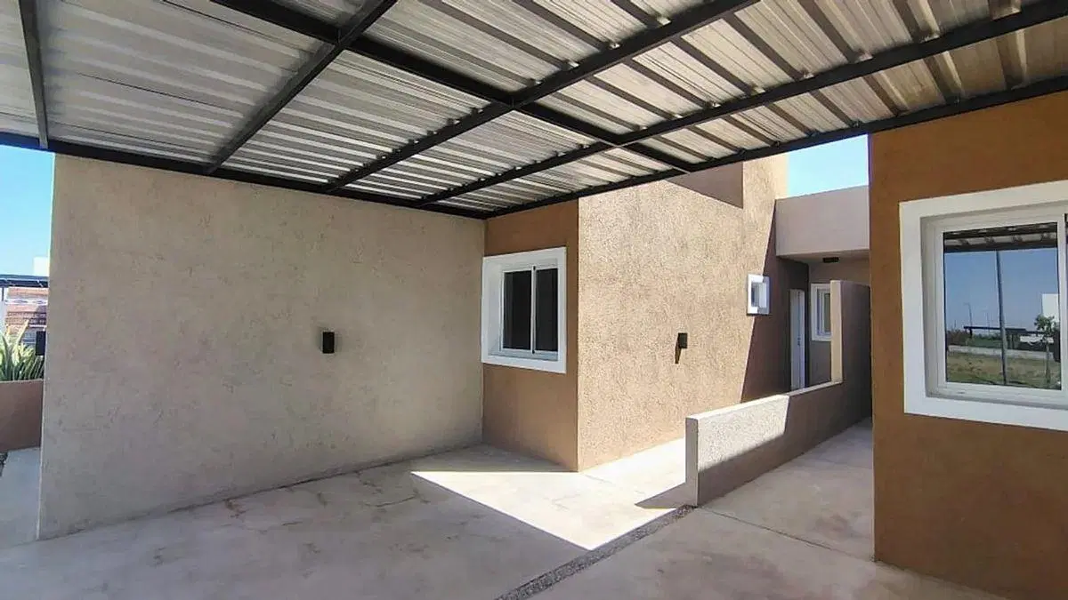 VENTA DUPLEX EN DOCTA AVENIDA - 2 DORMITORIOS, EN POZO 1