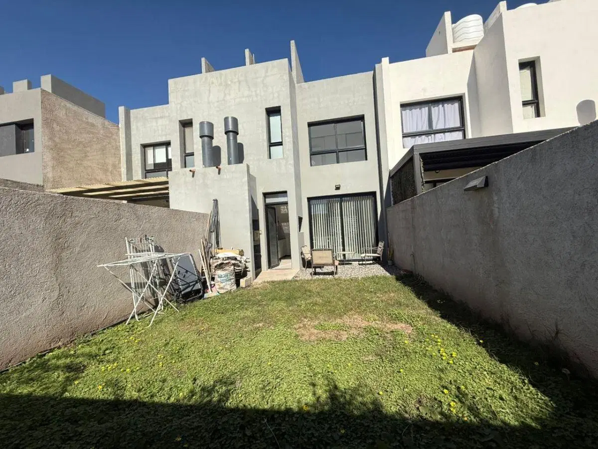 VENTA DUPLEX EN DOCTA MALAGUEÑO - 2 DORMITORIOS 5