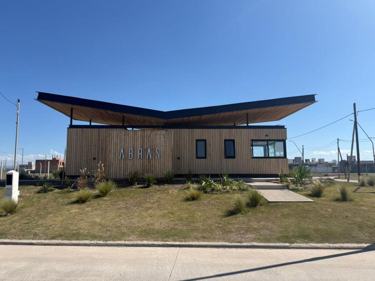 Foto de VENTA LOTE EN ABRAS DE MANANTIALES - 259m2, EXCELENTE UBICACIÓN, imagen 2