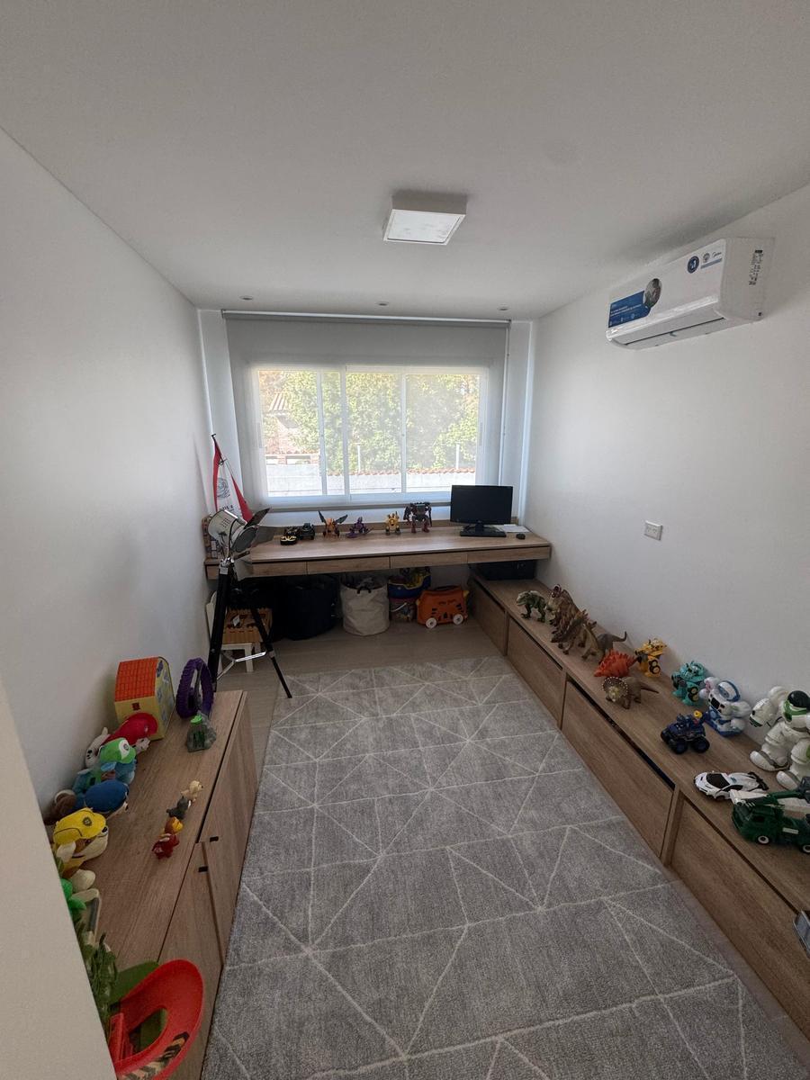 Venta Casa 3 Dormitorios en barrio Villa Sofia Fisherton