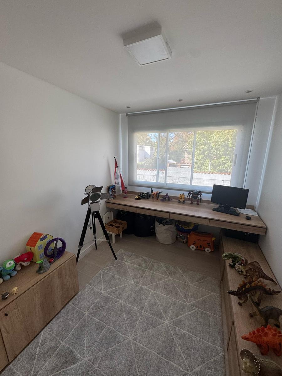 Venta Casa 3 Dormitorios en barrio Villa Sofia Fisherton
