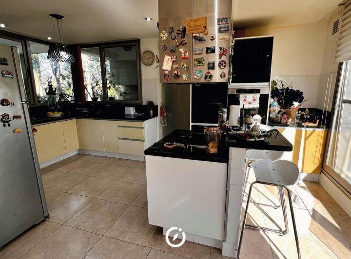 Venta casa 3 dormitorios en Funes Hills Miraflores 5