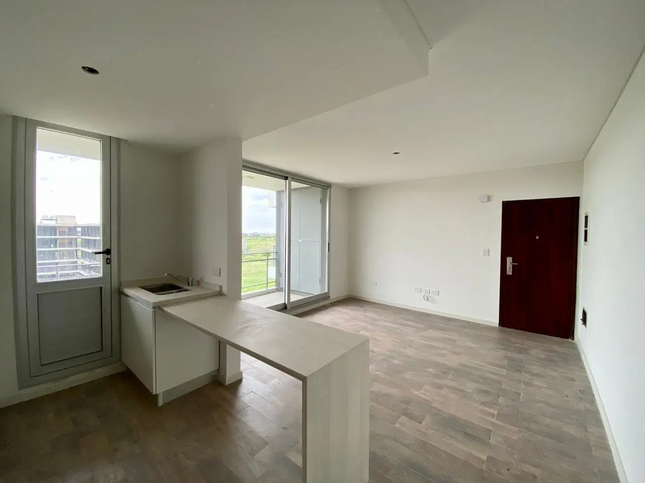 Departamento en Venta en Fisherton Terraza exclusiva y Cochera 1