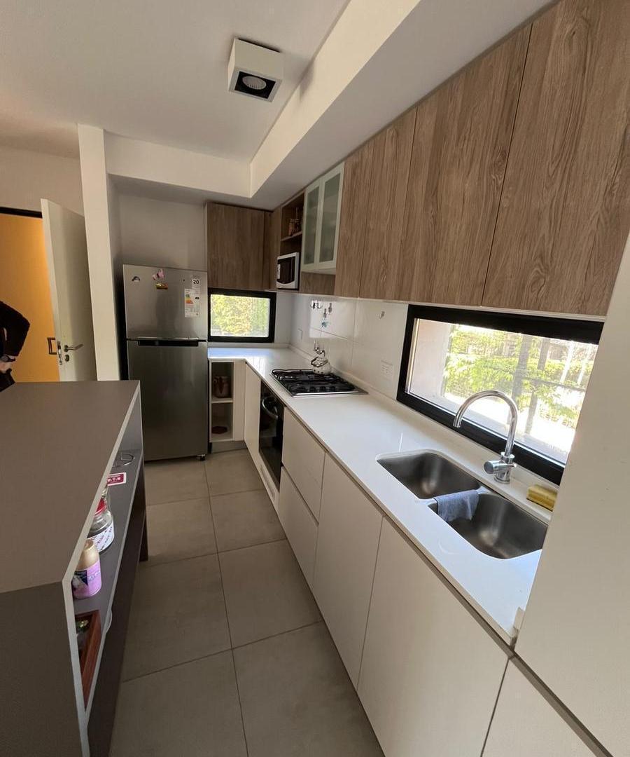 Foto de Departamento de 2 dormitorios con cochera en Fisherton en alquiler, imagen 5