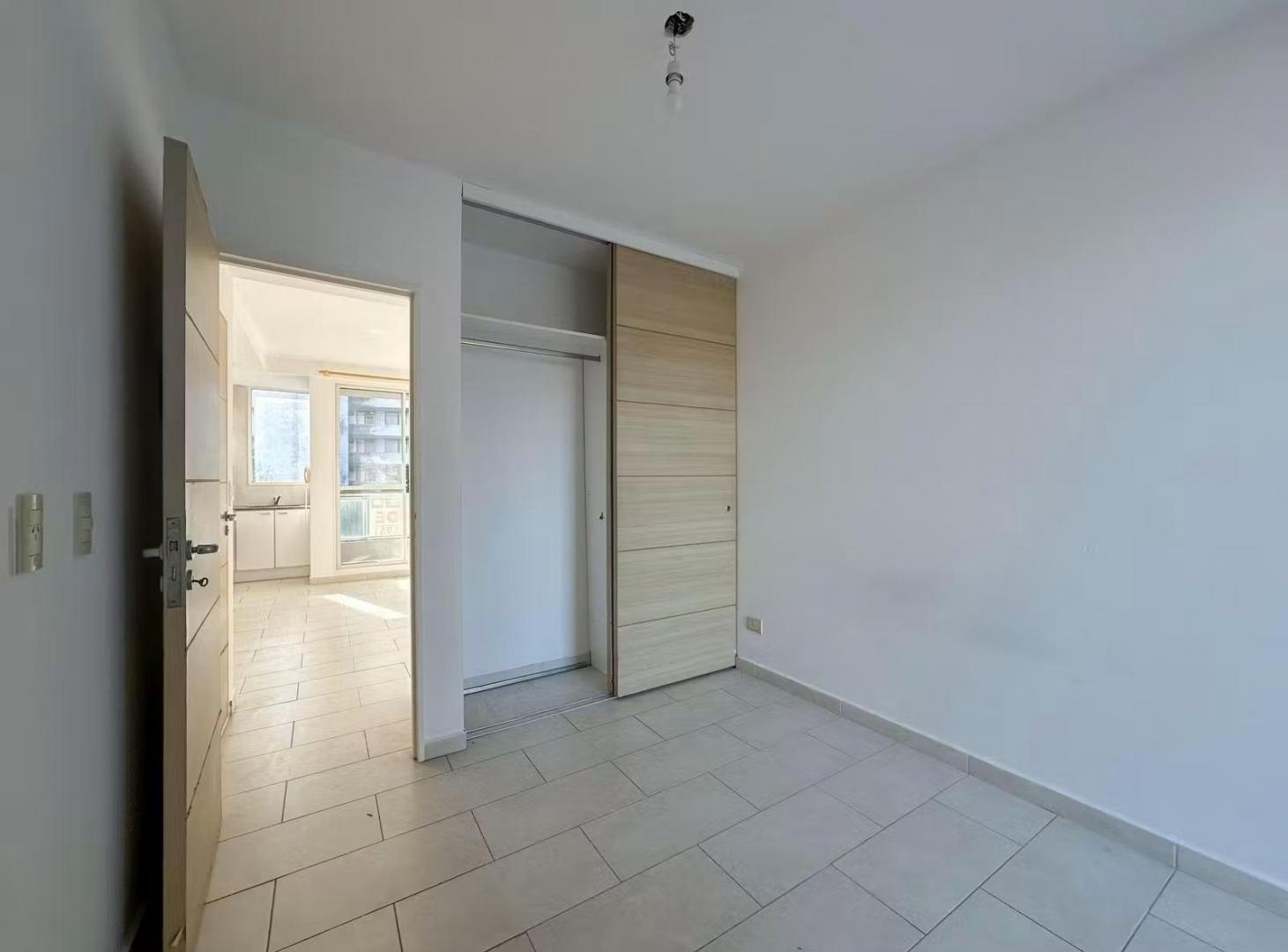 Foto de Departamento en Oportunidad 1 Dormitorio Doble Balcón Financiación en, imagen 3