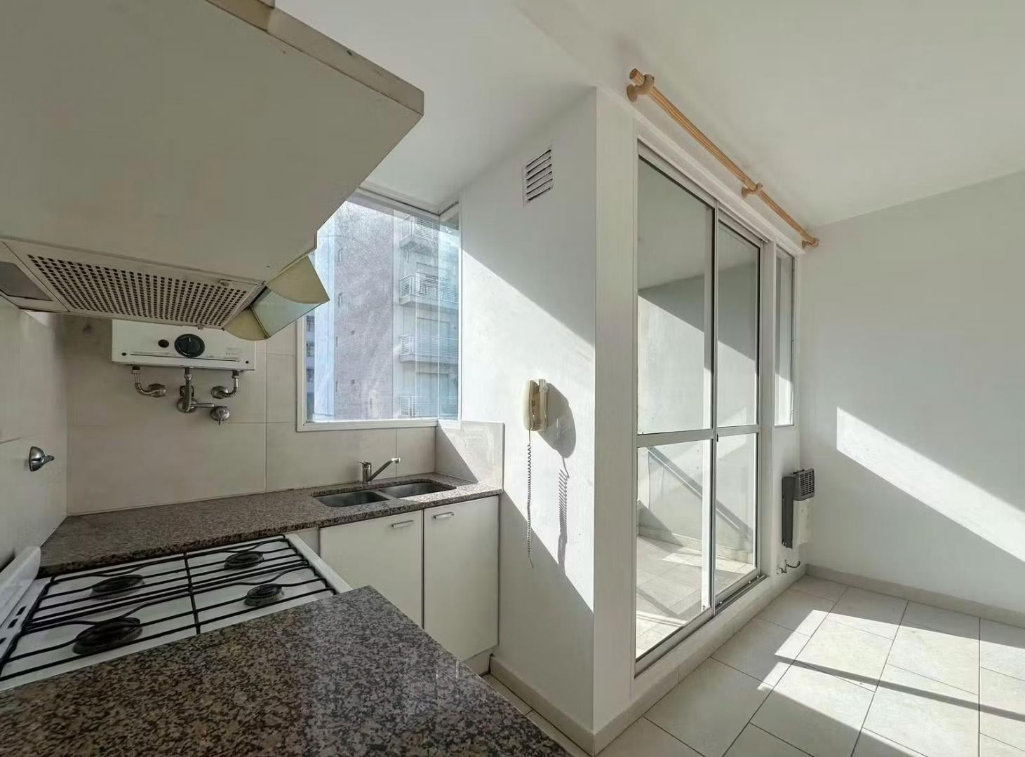 Foto de Departamento en Oportunidad 1 Dormitorio Doble Balcón Financiación en, imagen 4