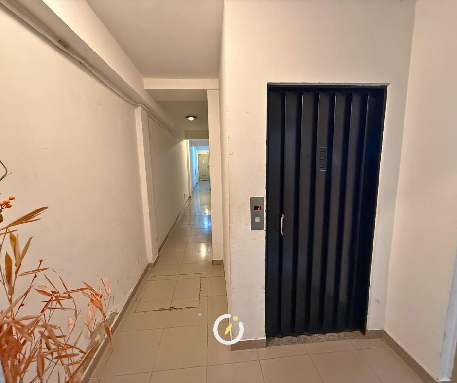 Foto de Local en venta 2 plantas de oficinas | Peatonal Córdoba al 900, imagen 3