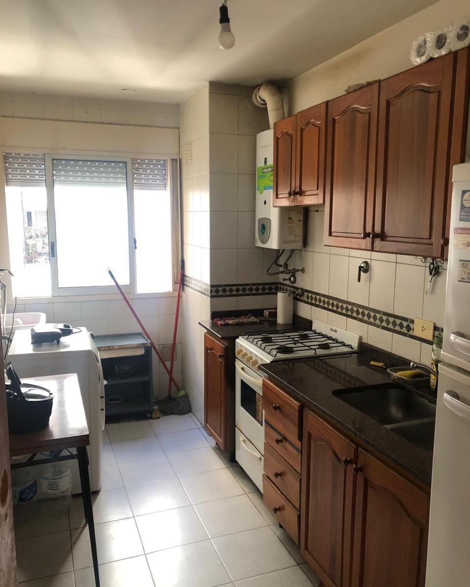 Excelente Ubicación, Semipiso de 2 Ambientes, Todo Extermo 3