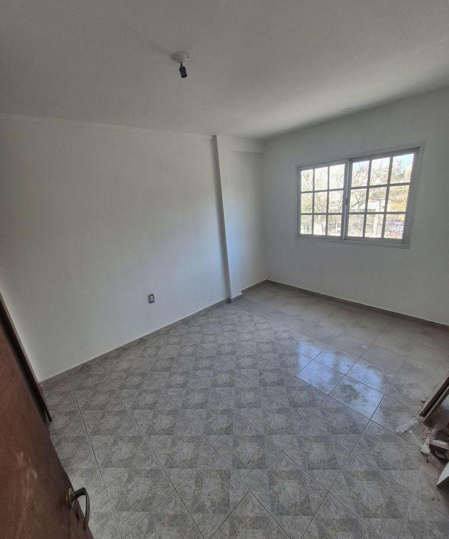 Foto de Alquila depto 1 Dorm. Sobre Boulevard, zona UNL., imagen 5