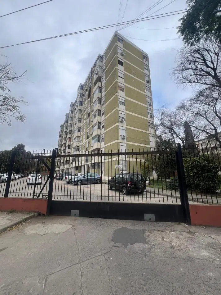 Excelente Departamento 3 Ambientes con Espacio Guardacoche - Barrio Mariano Moreno, Avellaneda 3