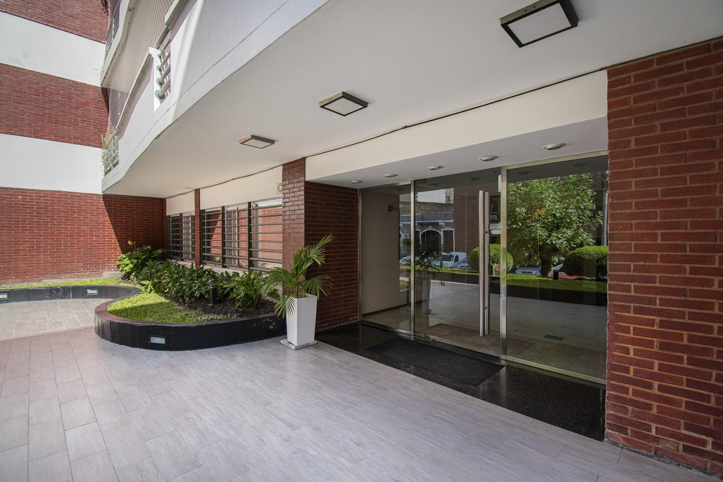 Foto de VENTA: Departamento 3 Ambientes de Categoria en el Centro de Avellaneda | Excelente Ubicacion, imagen 2