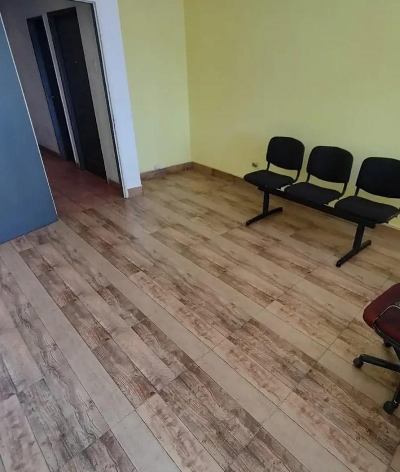 Foto de OFICINA COMERCIAL EN EXCELENTE UBICACION - AVELLANEDA CENTRO, imagen 2