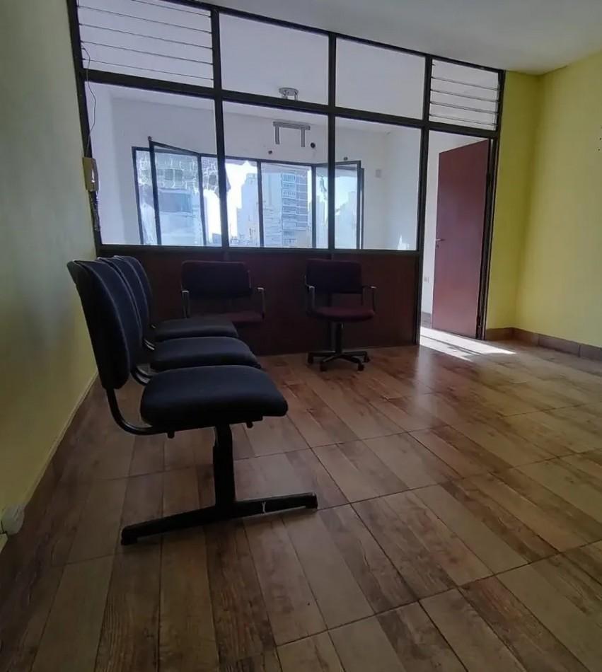 Foto de OFICINA COMERCIAL EN EXCELENTE UBICACION - AVELLANEDA CENTRO, imagen 1
