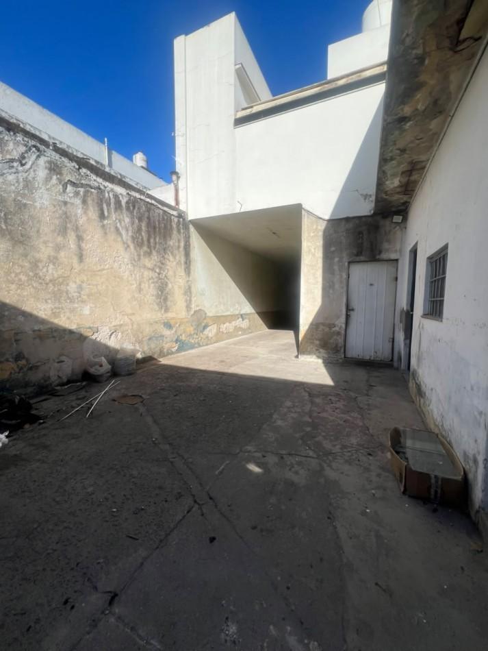 Foto de ALQUILER GALPON DE 300 M² - EXCELENTE UBICACION Y ACCESO, imagen 2
