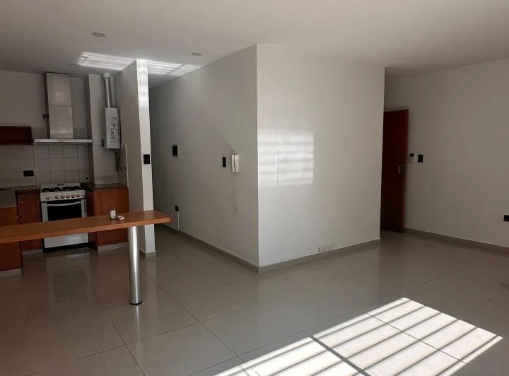 Departamento de 2 habitaciones en Alquiler con garage 1