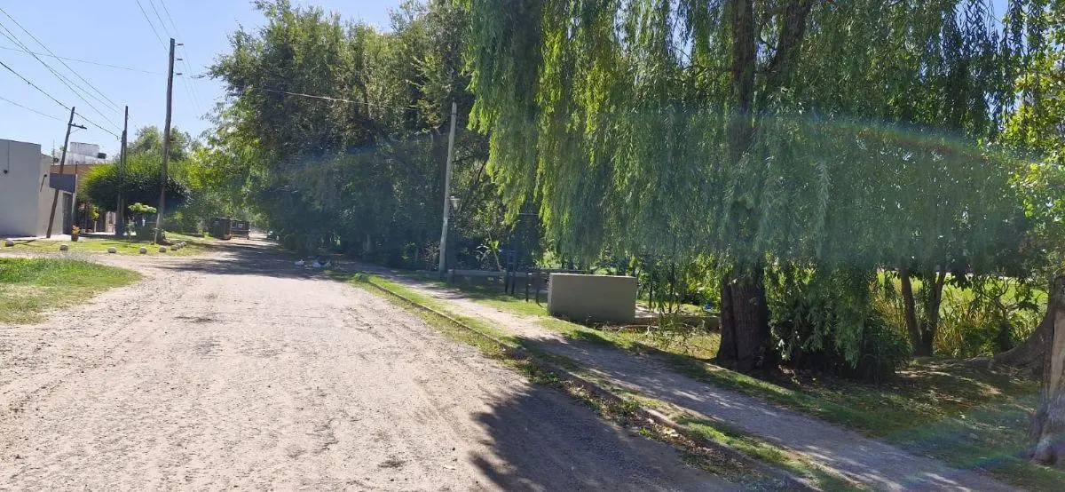 Lote en Venta de 10x43 en Berisso 5