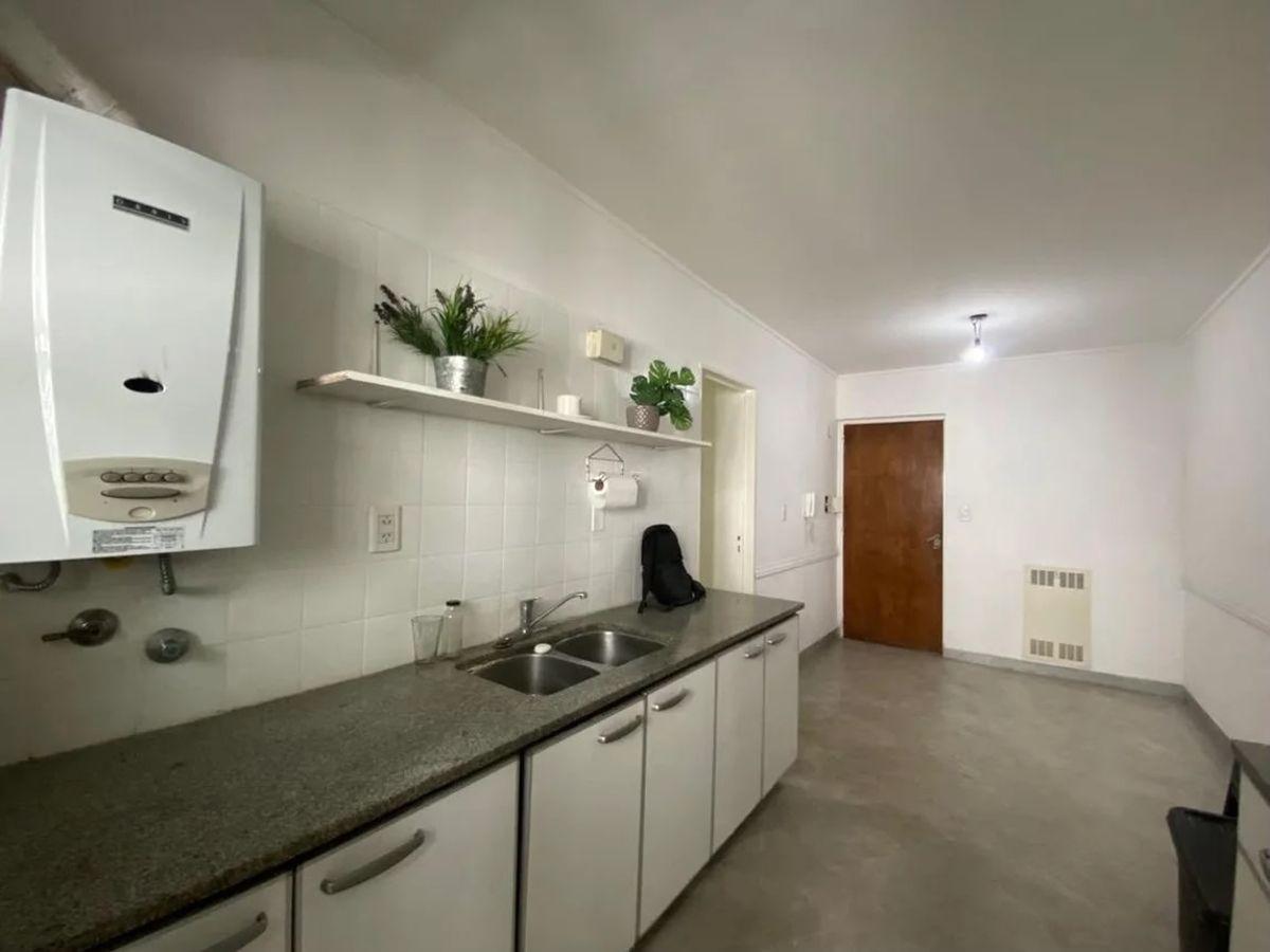 Foto de Departamento de categoría de 3 habitaciones con cochera, imagen 4
