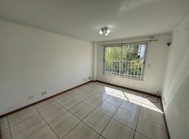 Oficina Alquiler Moron 3 Ambientes Piso 2 1