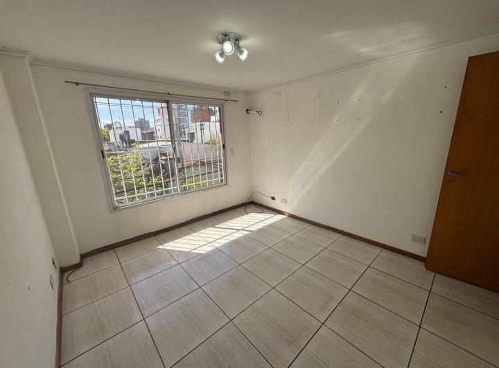 Oficina Alquiler Moron 3 Ambientes Piso 2 3