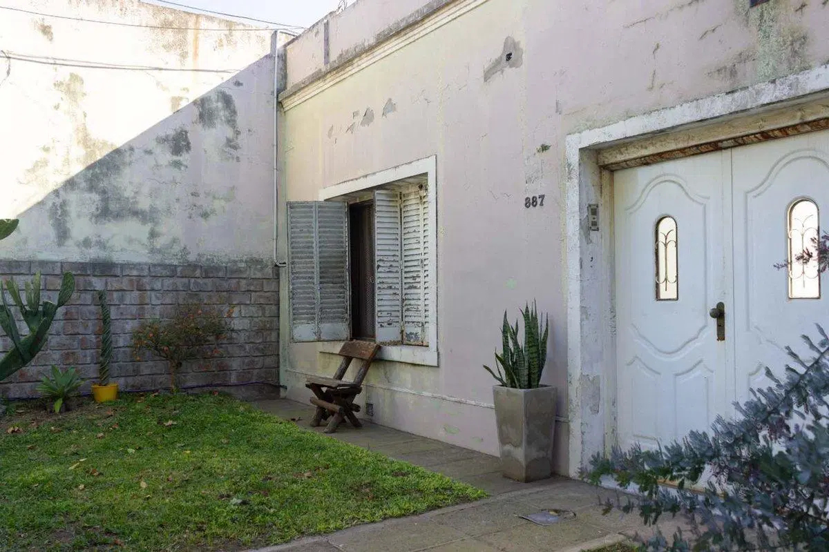 VENTA CASA 5 AMBIENTES EN MORON 4
