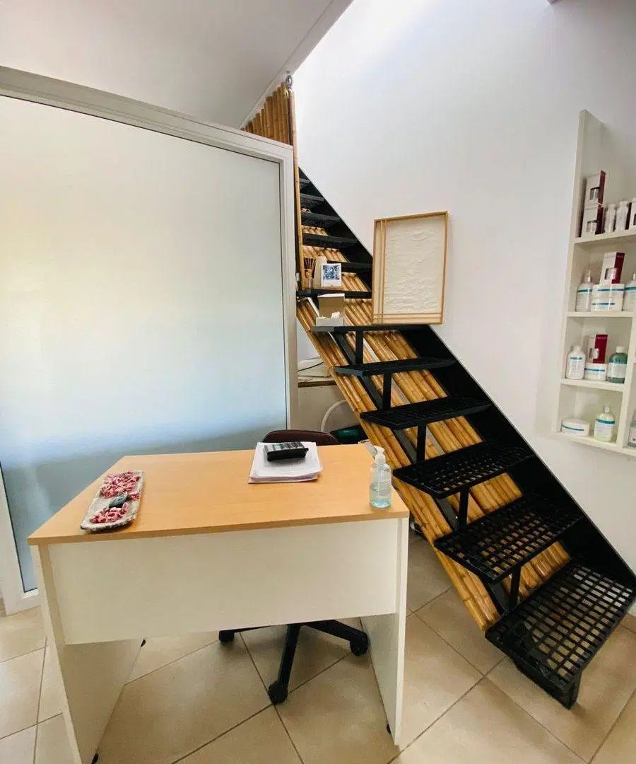 VENTA OFICINA CASTELAR NORTE COCHERA FINANCIA 3