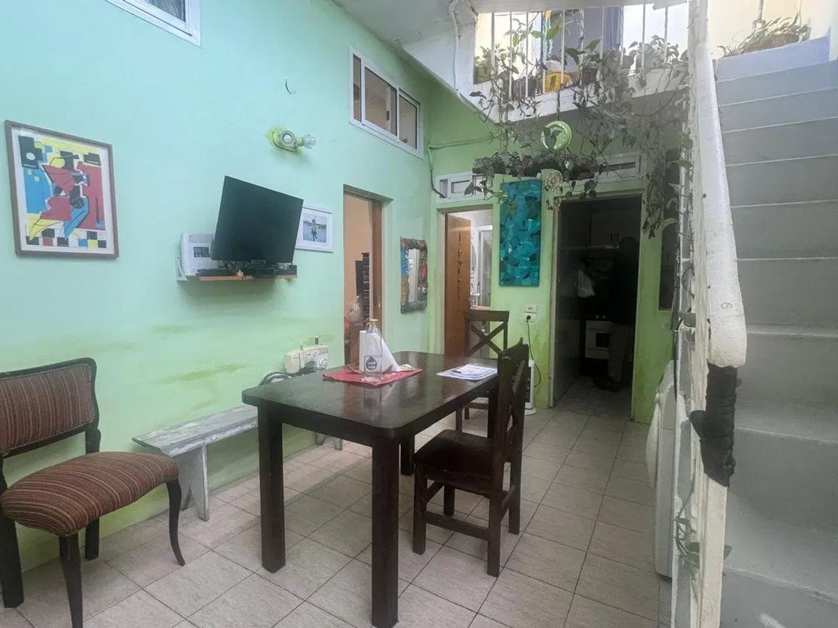 Venta PH 3 ambientes con terraza. Paternal 4