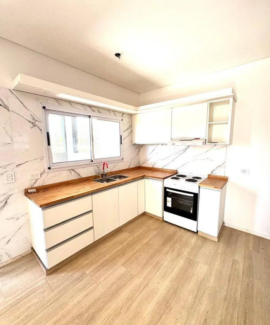 VENTA DEPARTAMENTO  3 AMBIENTES ITUZAINGO C/BALCON 5