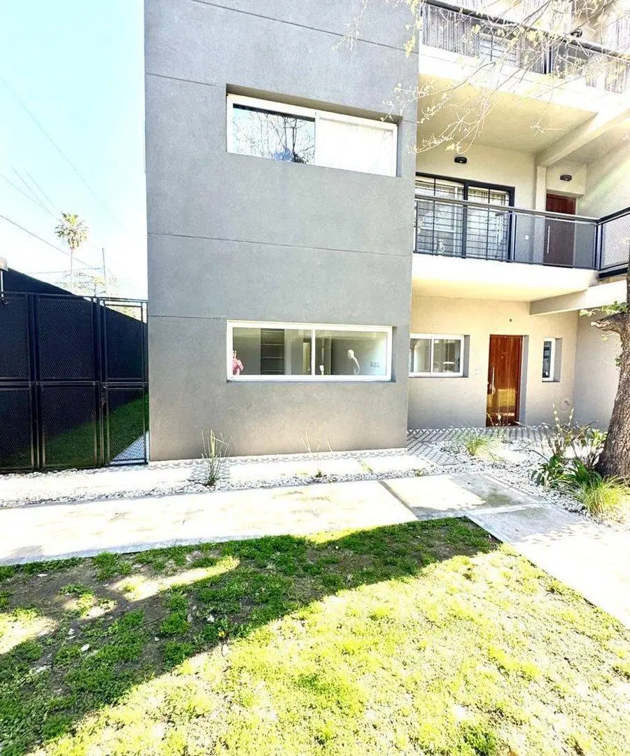 VENTA DEPARTAMENTO  3 AMBIENTES ITUZAINGO C/JARDIN 3