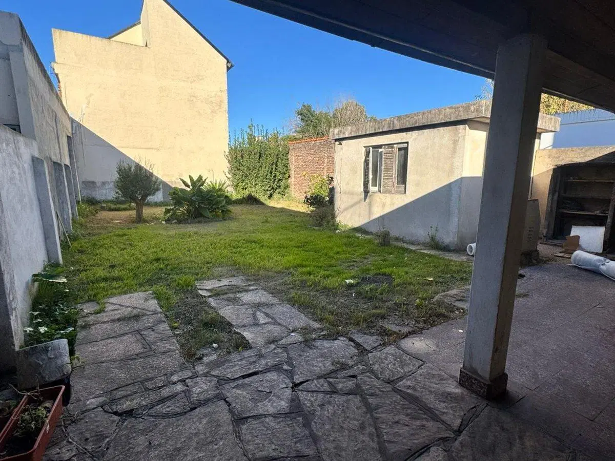 VENTA CASA 3 AMBIENTES ITUZAINGO - CON PARQUE 5