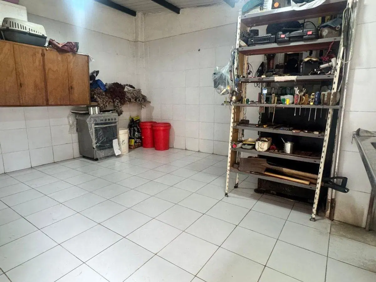 VENTA CASA QUINTA PASO DEL REY CON PILETA 3