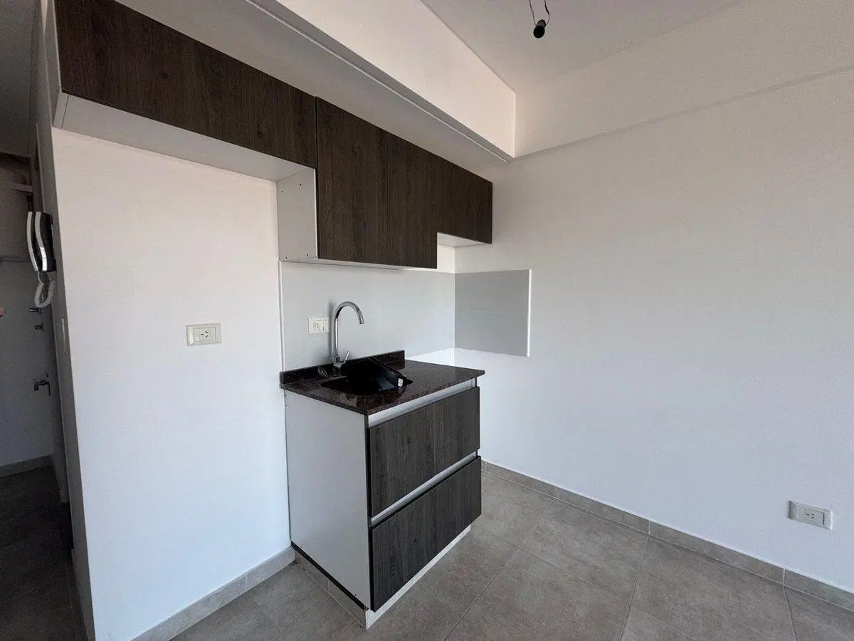VENTA DEPARTAMENTO MONOAMBIENTE ITUZAINGO COCHERA 5